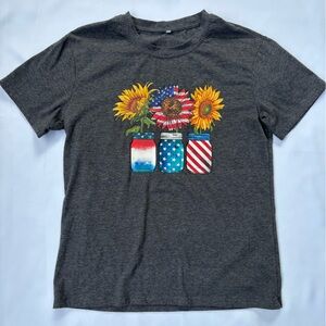 Amazon Gray Short Sleeve Tee with Sunflower and Flag Design
